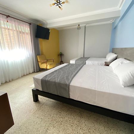 Izza Hotel Кочабамба Екстер'єр фото