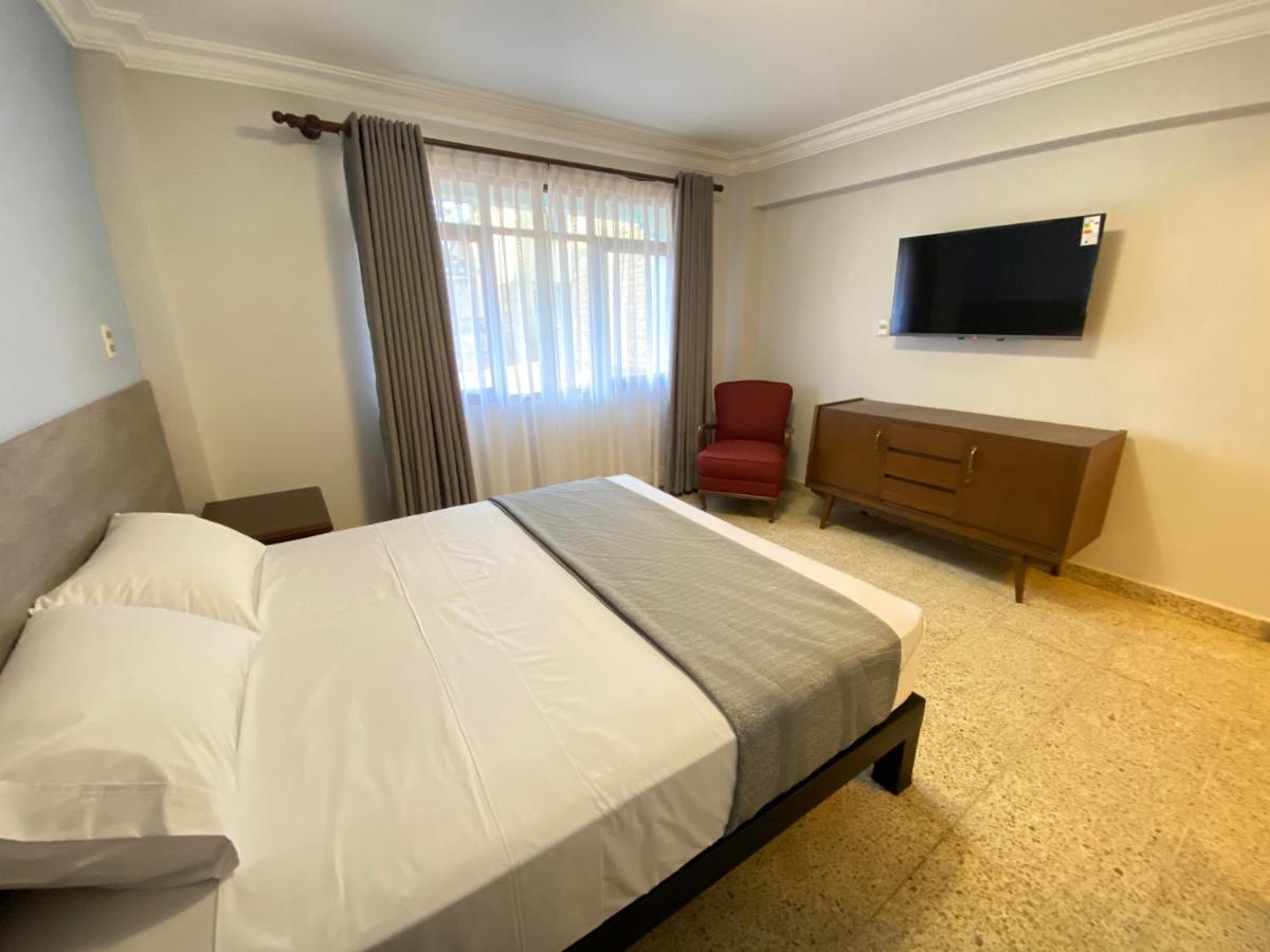 Izza Hotel Кочабамба Екстер'єр фото