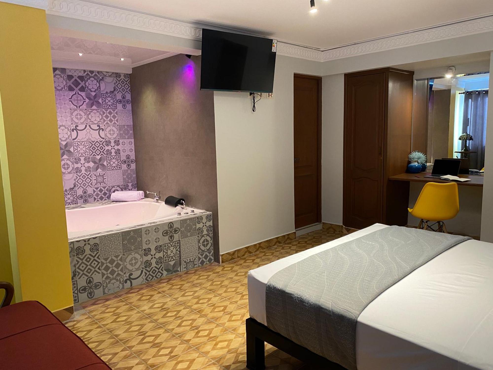 Izza Hotel Кочабамба Екстер'єр фото
