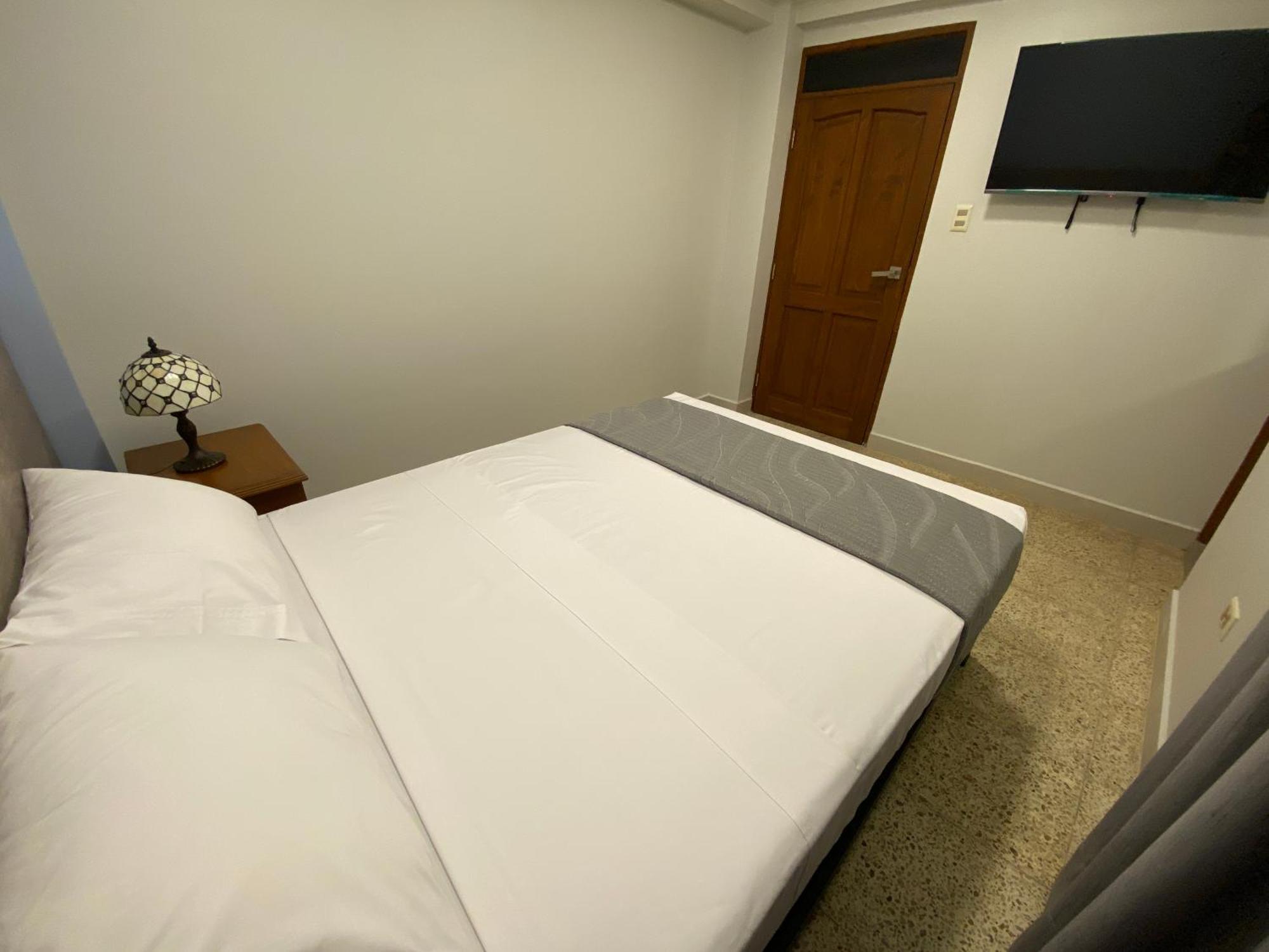 Izza Hotel Кочабамба Екстер'єр фото