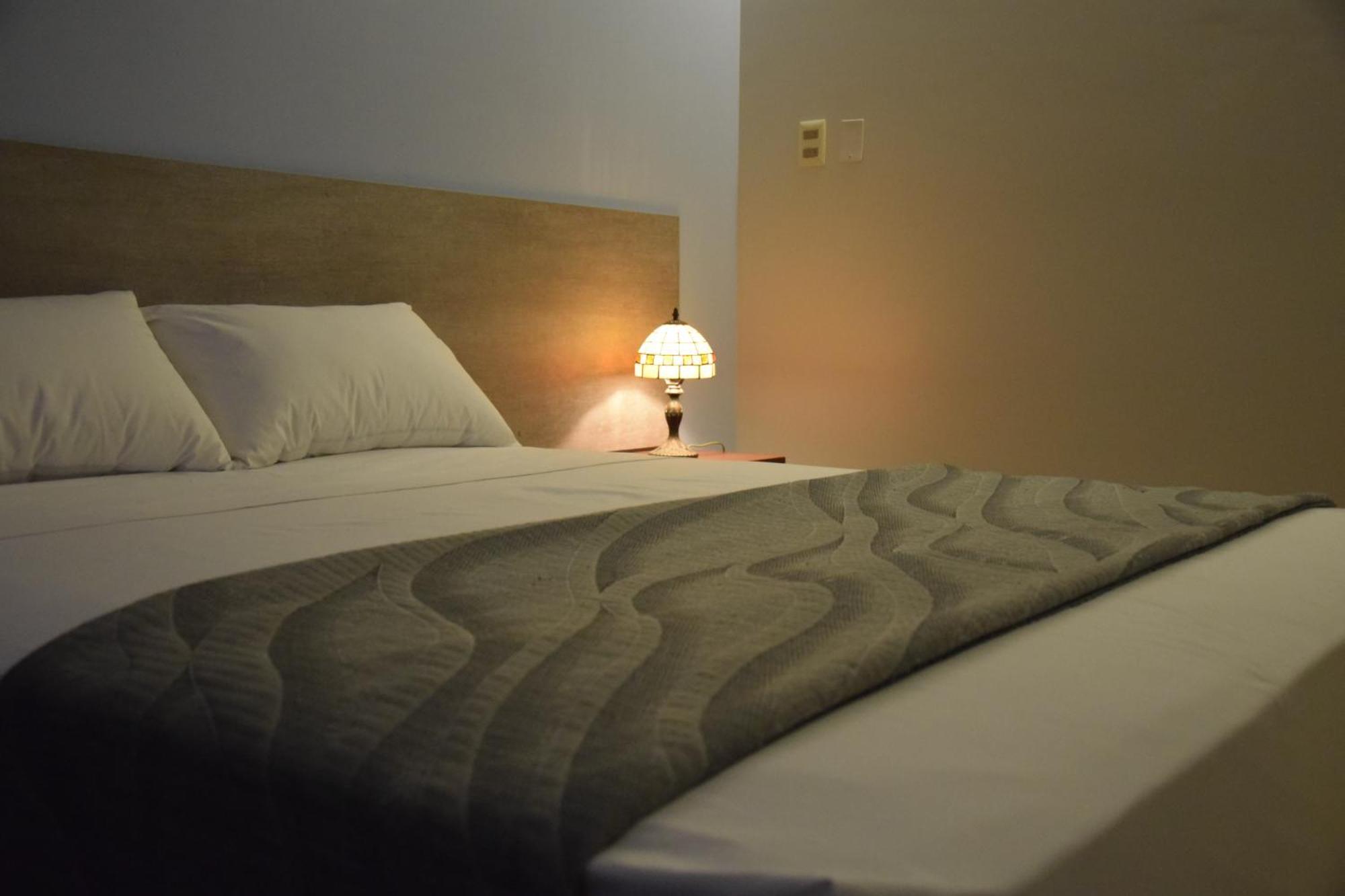 Izza Hotel Кочабамба Екстер'єр фото