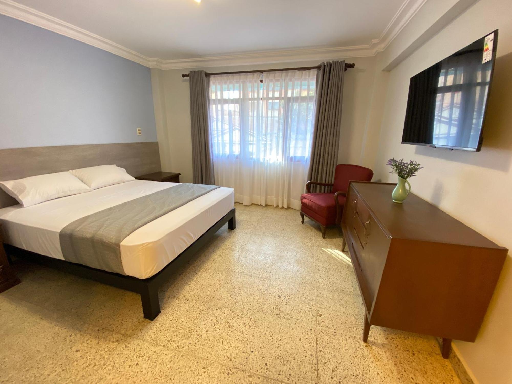 Izza Hotel Кочабамба Екстер'єр фото