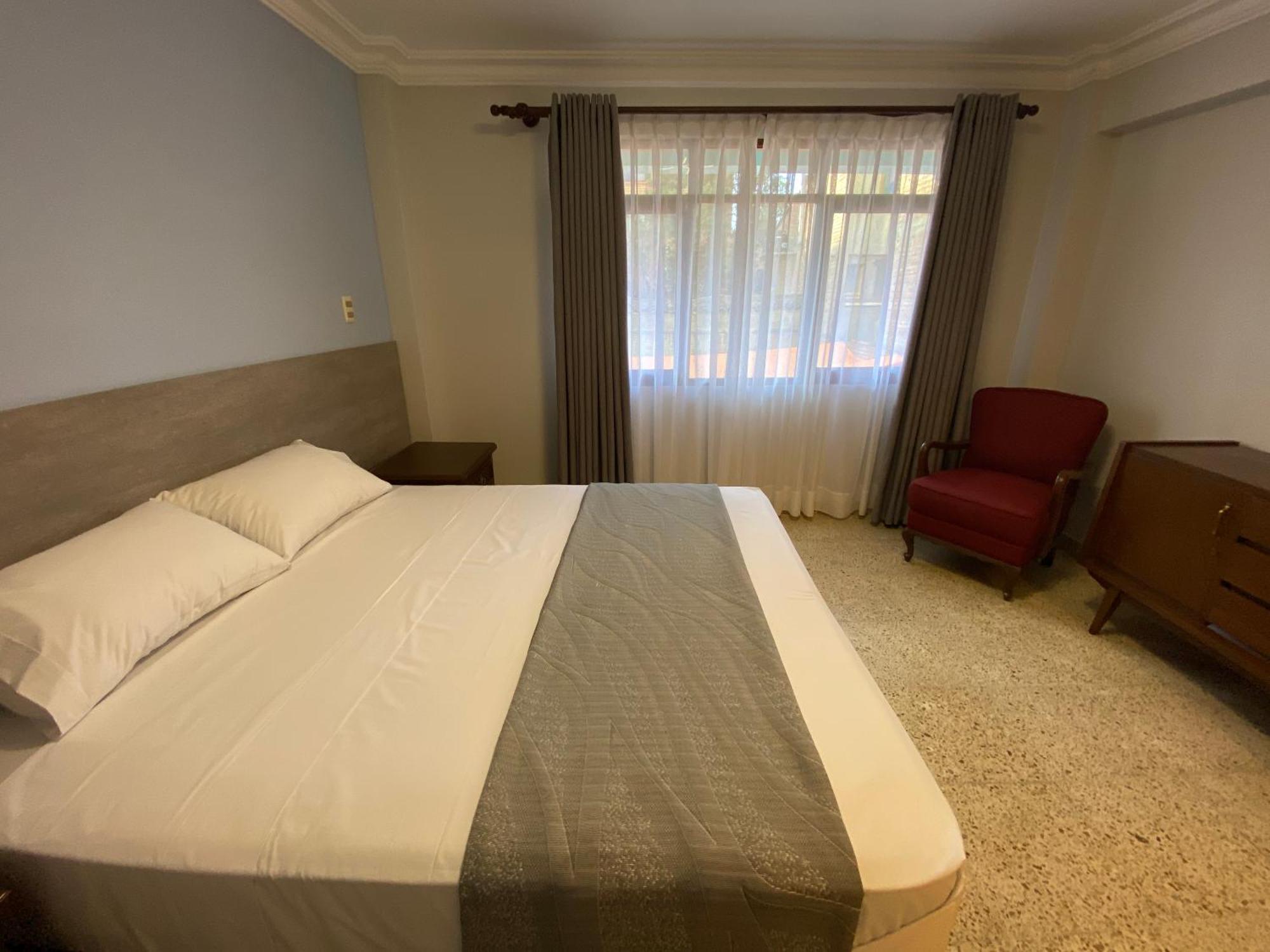 Izza Hotel Кочабамба Екстер'єр фото